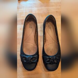 Clarks Black flats